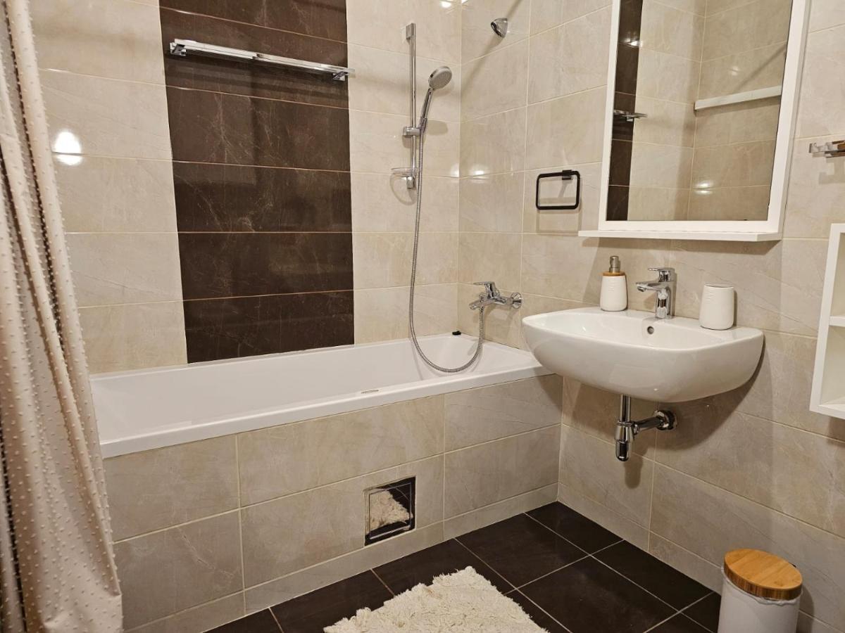 Bright Side Apartment Novi Sad Extérieur photo